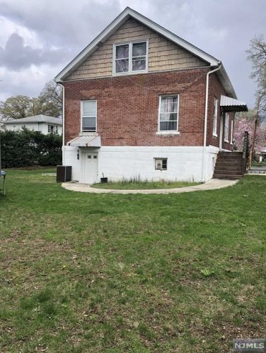 16 Frederick Ave, Paterson, NJ 07506-1228