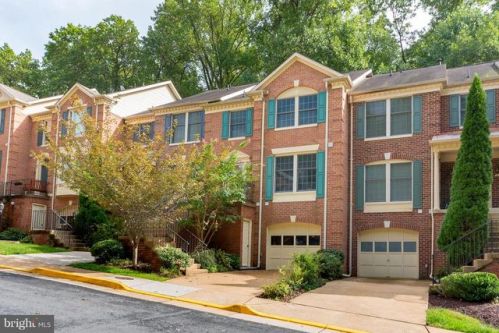 7507 Westmore Dr, Springfield VA  22150-4265 exterior