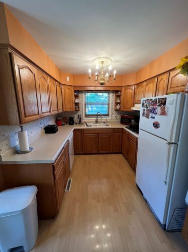 657 Kimberly Ln, Boulder Hill, IL 60538-1848