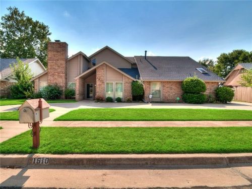 1610 Broad Acres Dr, Norman, OK 73072-3126