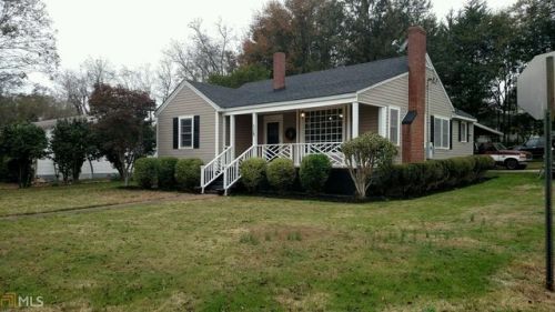 328 Taylor St, Barnesville, GA 30204-1634