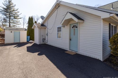 77 Worthington Point Rd, Kensington, CT 06037-4026