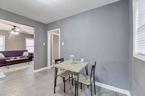 2664 Baker Ridge Dr, Atlanta GA  30318-7223 exterior
