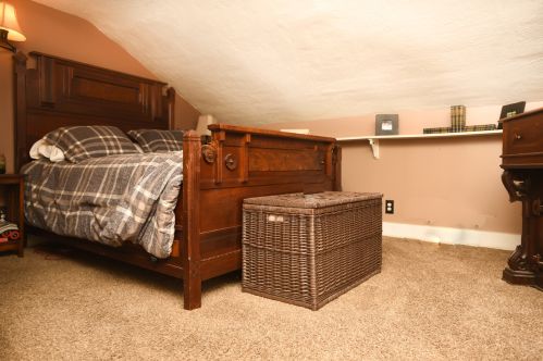 8342 Main St, Nelson IL  61021-9406 exterior