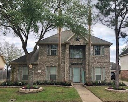 2346 Seamist Cir, Taylor Lake Village, TX 77586-1674