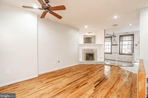 618 Front St, Philadelphia PA  19147-1703 exterior