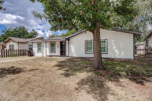 1003 Beddell St, Fort Worth, TX 76115-2705