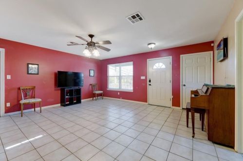 4601 Bundyhill Dr, Austin TX  78723-6111 exterior