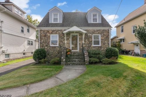 347 Locust Ave, Garwood, NJ 07027-1306