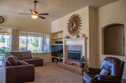 103 Quail Meadow Ct, Copperopolis, CA 95228-9309