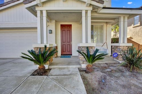 1011 Greenway Rd, Oceanside, CA 92057-1916