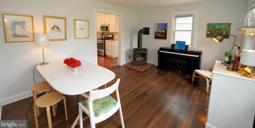 33 Wilder Ave, Princeton NJ  08540-0064 exterior