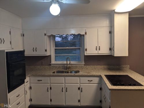 801 Greenhill Dr, Conyers, GA 30012-4817