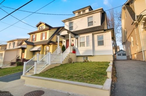16 Naden Ave, Irvington, NJ 07111-2806