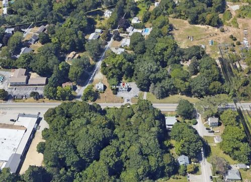 58 Norwich Rd, Quaker Hill CT  06375-1127 exterior
