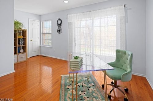 5 Garfield Way, Princeton NJ  08540-1669 exterior