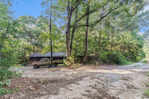 71 Bisson Woods Rd, Lexington, GA 30648-2313