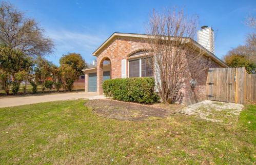 5828 Heatherglen Ter, Fort Worth, TX 76179-3769