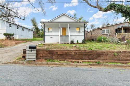 12 Burch Ave, Newnan, GA 30263-2505