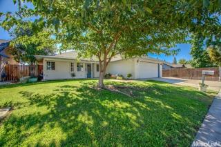 651 1st St, Galt, CA 95632-2101