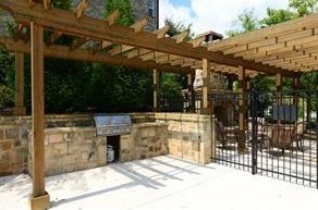 3632 Brookleigh Ln, Atlanta GA  30319-2206 exterior