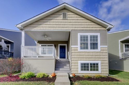 12775 Ellsworth St, Crown Point, IN 46307-7326