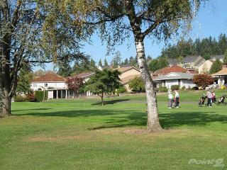 10325 Greenleaf Ter, Portland OR  97224-4653 exterior