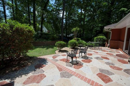 653 Loridans Dr, Atlanta GA  30342-3443 exterior