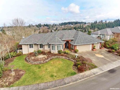 565 Edgewood Dr, Silverton OR  97381-2278 exterior