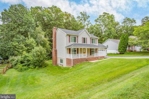 11515 Bend Bow Dr, Fredericksburg, VA 22407-7492