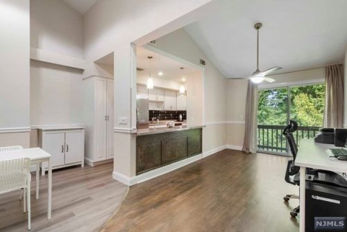 135 Marion Dr, Town Center NJ  07052-3301 exterior