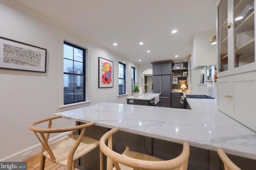 330 Mary St, Lancaster PA  17603-3328 exterior