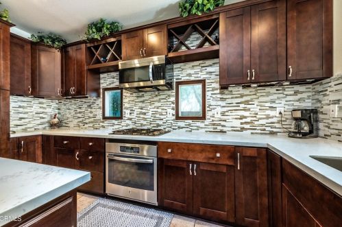 434 Arbor Ct, Simi Valley, CA 93065-8215