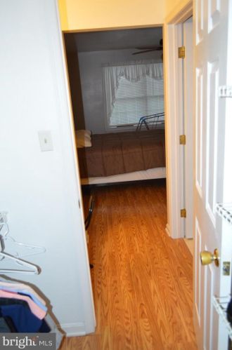 28 Garland Ct, Carlisle PA 17013-4409 exterior