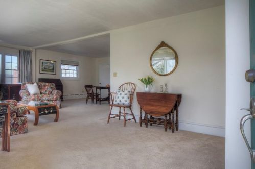 128 Randolph Ave, Tiverton, RI 02878-1529