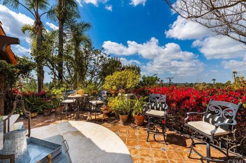 1451 Foothill Blvd, Santa Ana CA 92705-2511 exterior