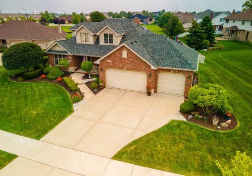 18319 Greenleaf Ct, Tinley Park, IL 60487-2176