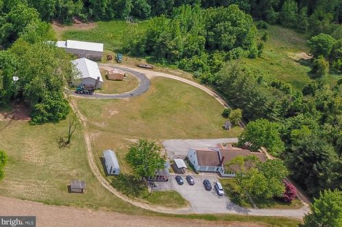 3015 Patuxent River Rd, Davidsonville, MD 21035-1404