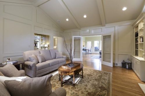 230 Cameron Rdg Dr, Atlanta GA  30328-4709 exterior