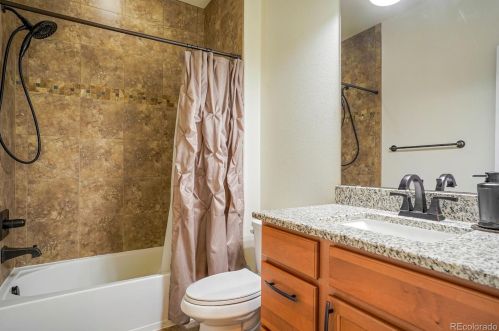 11542 Chambers Dr, Denver CO  80022-6607 exterior