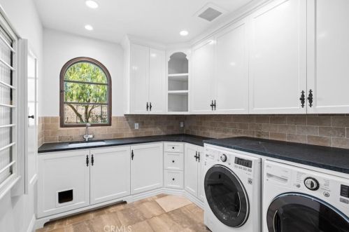 22 Black Falcon, Irvine CA  92603-0420 exterior