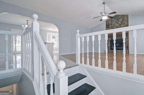 1192 Mountain Springs Dr, Kennesaw GA  30144-5611 exterior