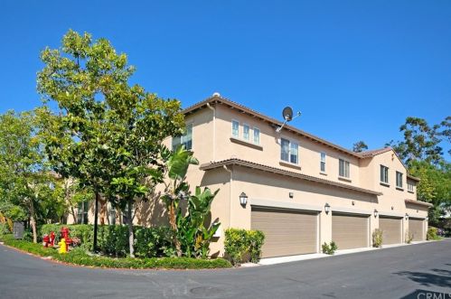 126 Hedge Bloom, Irvine CA  92618-1517 exterior