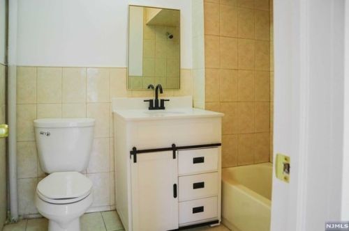 294 Union Ave, Paterson NJ  07502-1929 exterior