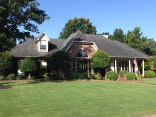 741 Lake Meadow Dr, Piperton, TN 38017-6715