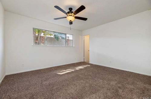 9850 Mcnicholl Dr, Riverside CA  92503-5521 exterior