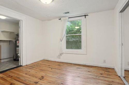 955 Hall Pl, Atlanta GA  30318-4926 exterior