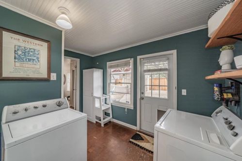 2410 Kenley St, Fort Worth TX  76107-4924 exterior