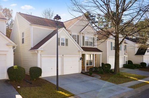 1717 Bentridge Dr, Kennesaw, GA 30144-6497