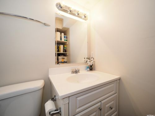 4914 6600, Taylorsville UT  84081-4758 exterior